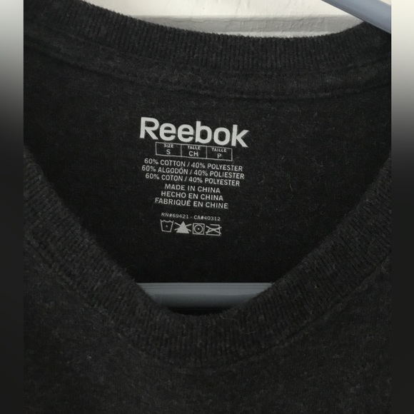 Reebok tee - Picture 2 of 3